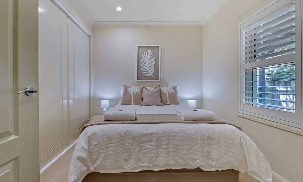 Photo of Bedroom in Bletchington