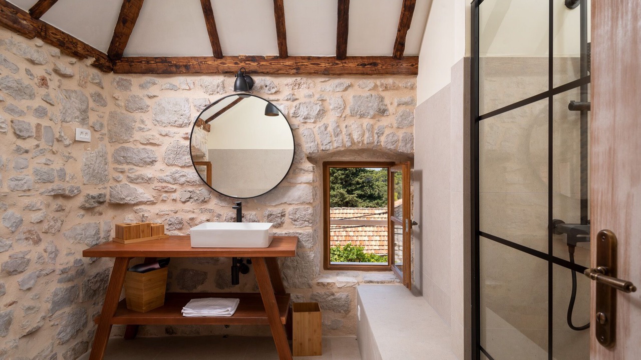 Photo of Bathroom in Pitve