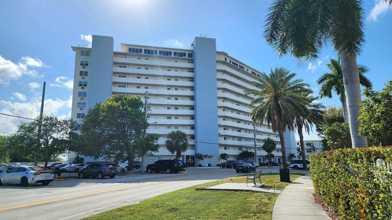 Photo of Outdoor in North Bay Village