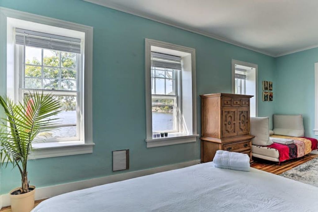 Photo of Bedroom in Glasser