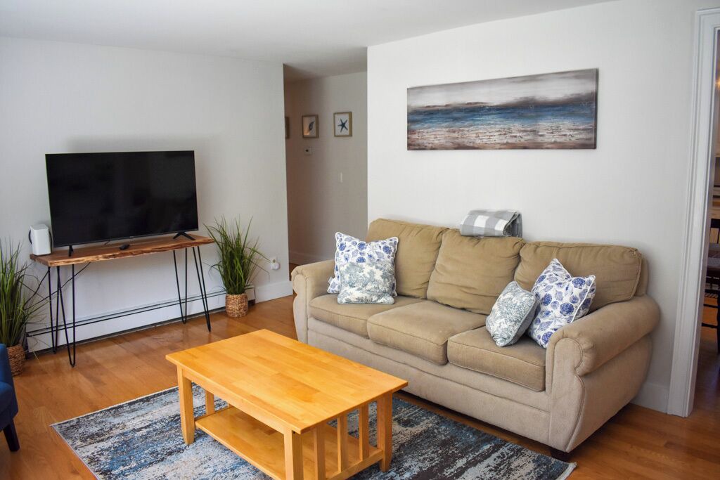 Photo of Livingroom in East Harwich