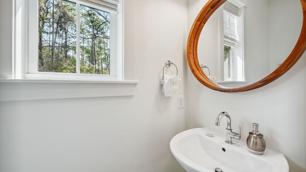 Photo of Bathroom in Treetop