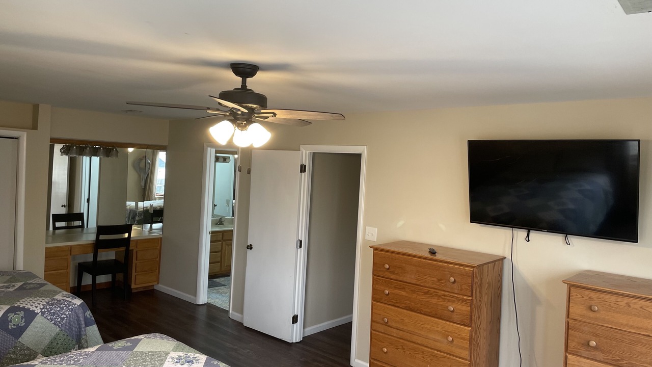Photo of Bedroom in Buckroe Beach