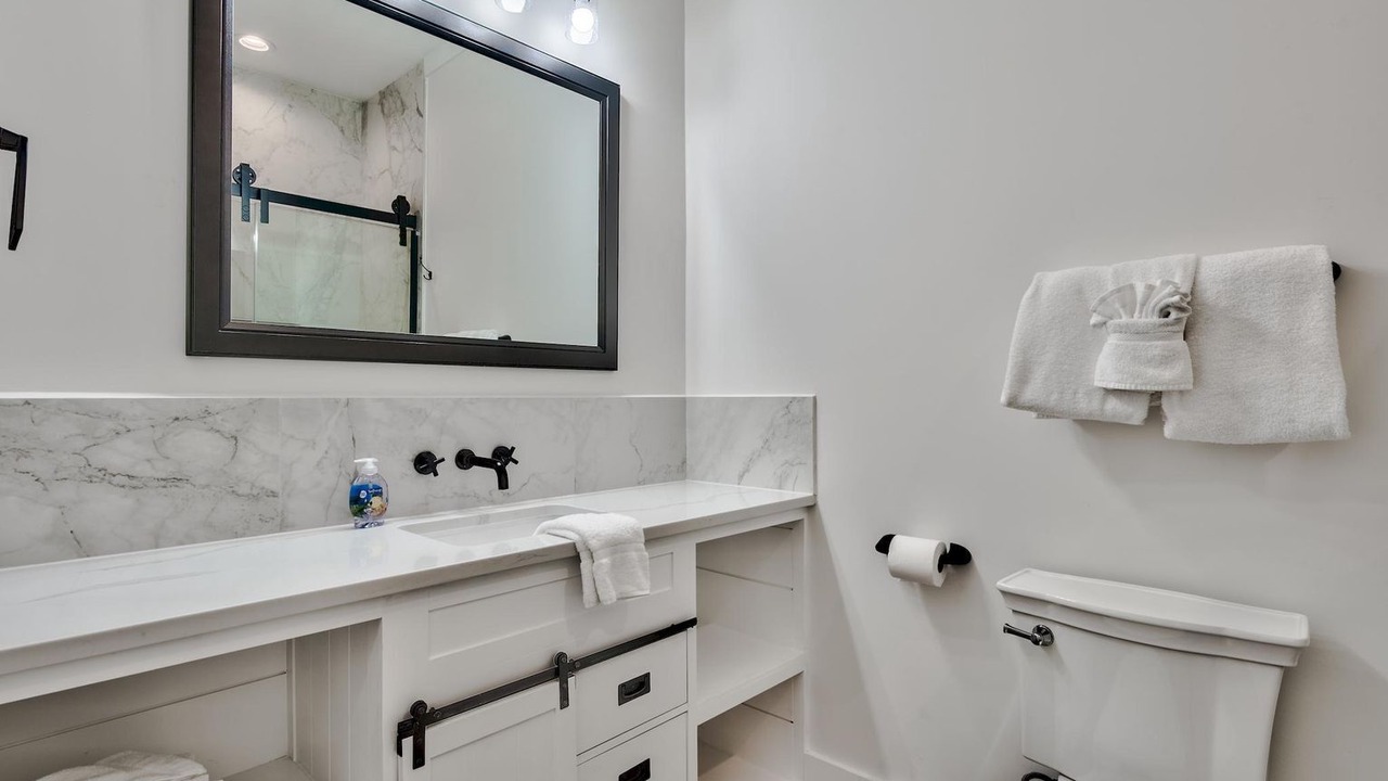 Photo of Bathroom in Rosemary Beach