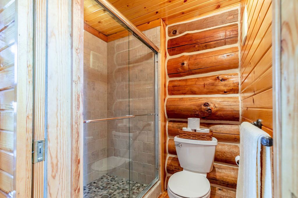 Photo of Bathroom in Frontier