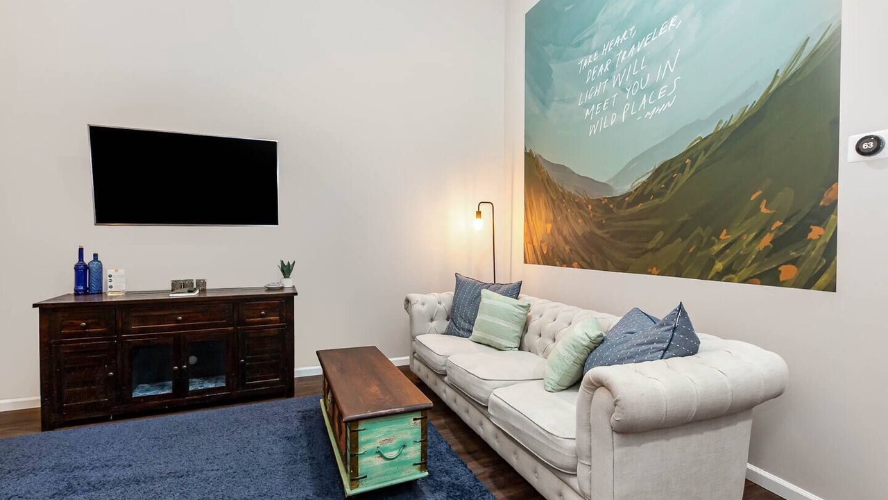 Photo of Livingroom in Wheeler