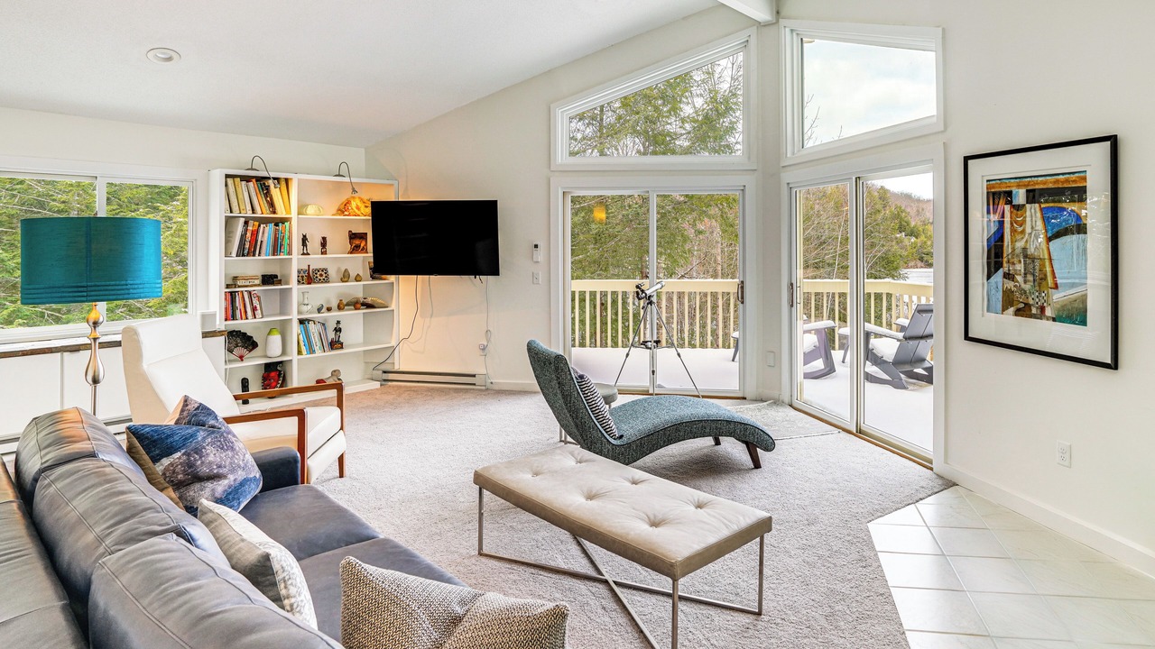 Photo of Livingroom in Otis