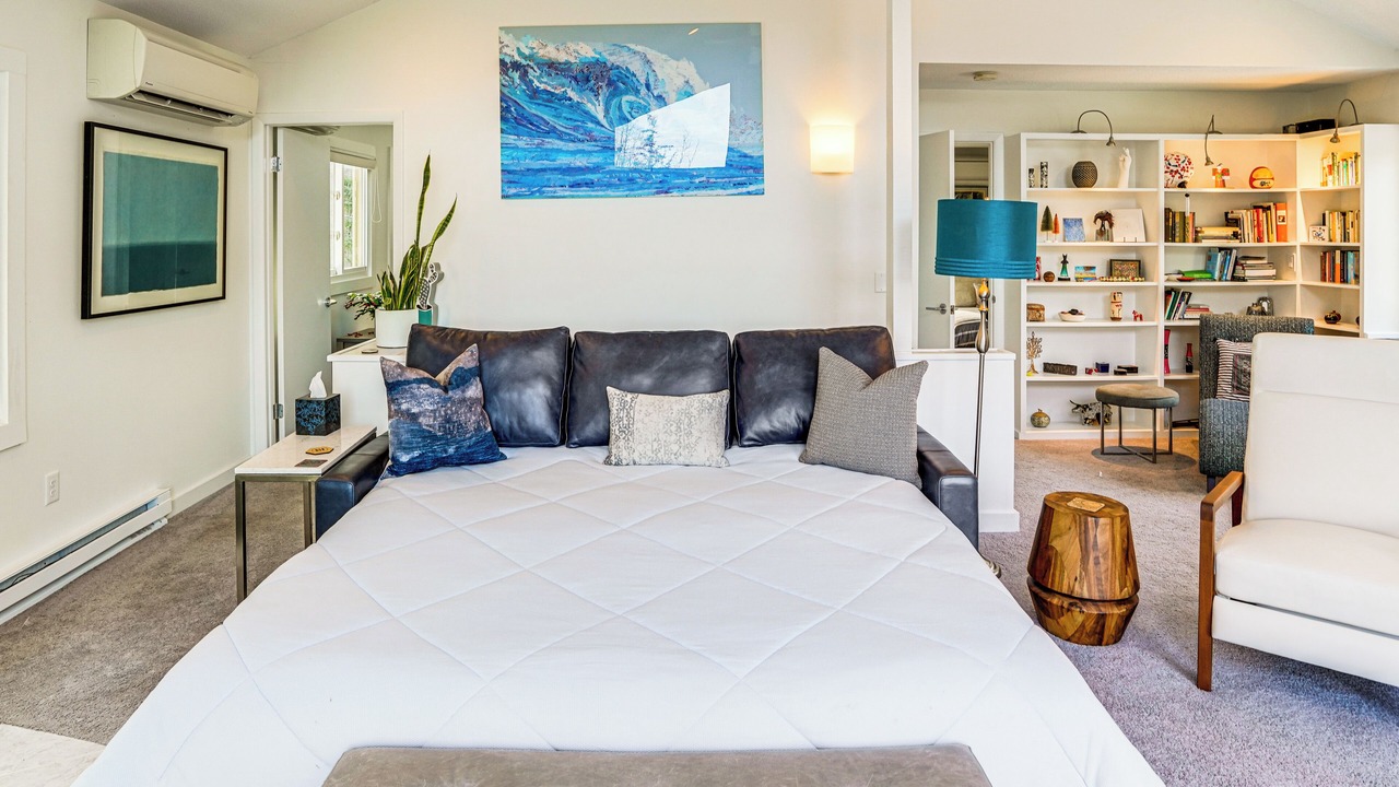 Photo of Bedroom in Otis