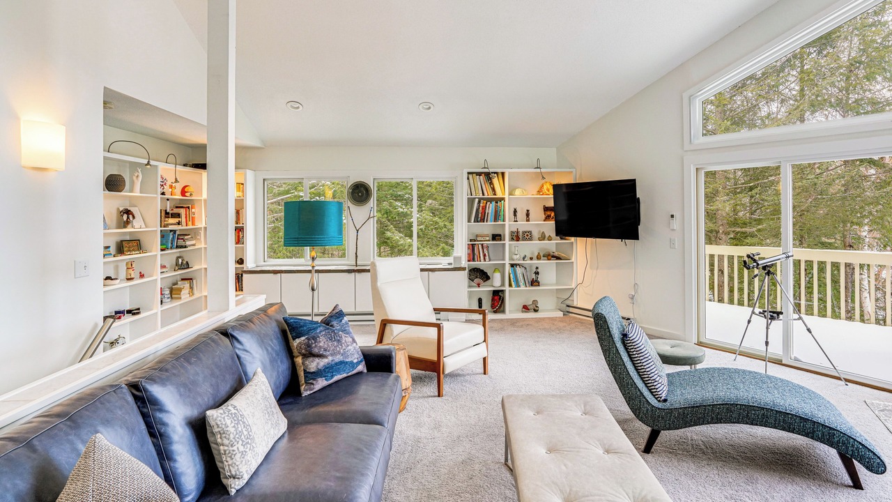 Photo of Livingroom in Otis