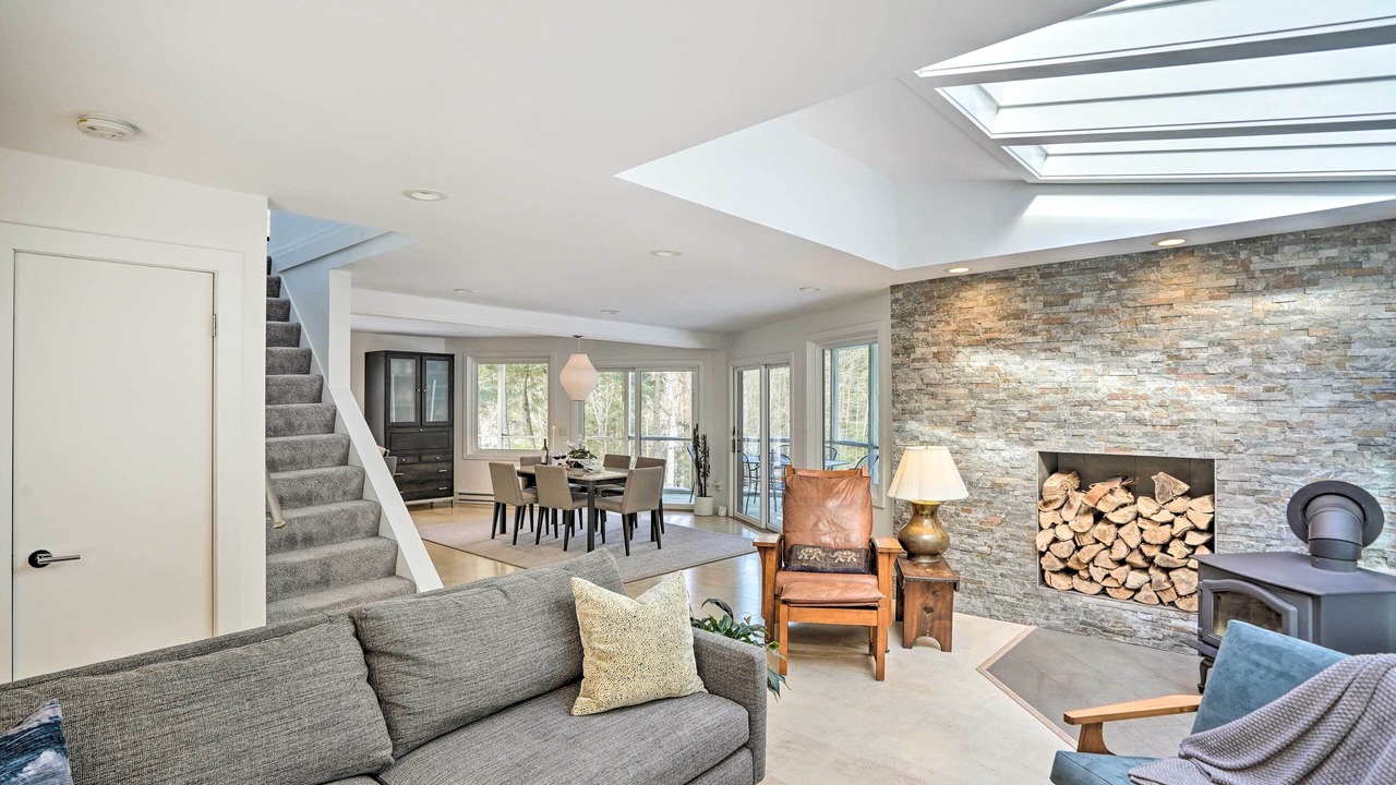 Photo of Livingroom in Otis