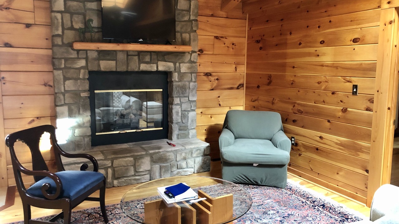 Photo of Livingroom in Hot Springs