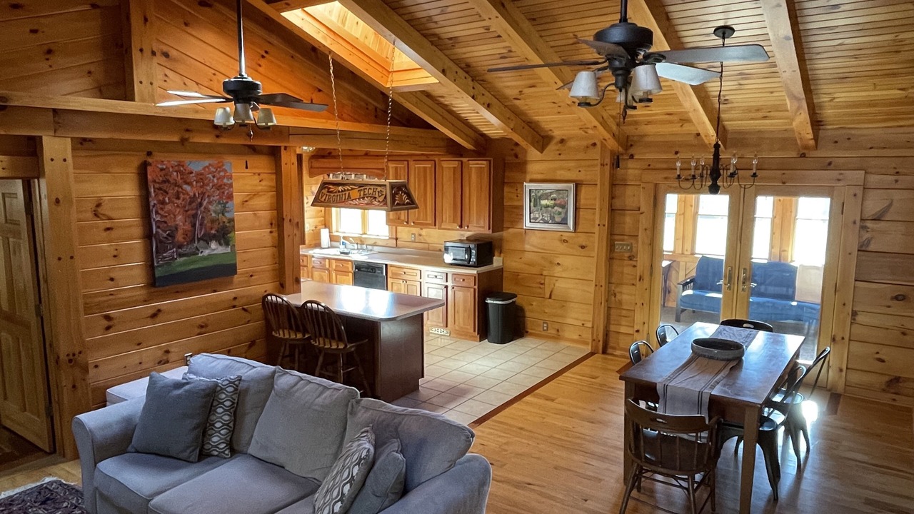 Photo of Livingroom in Hot Springs