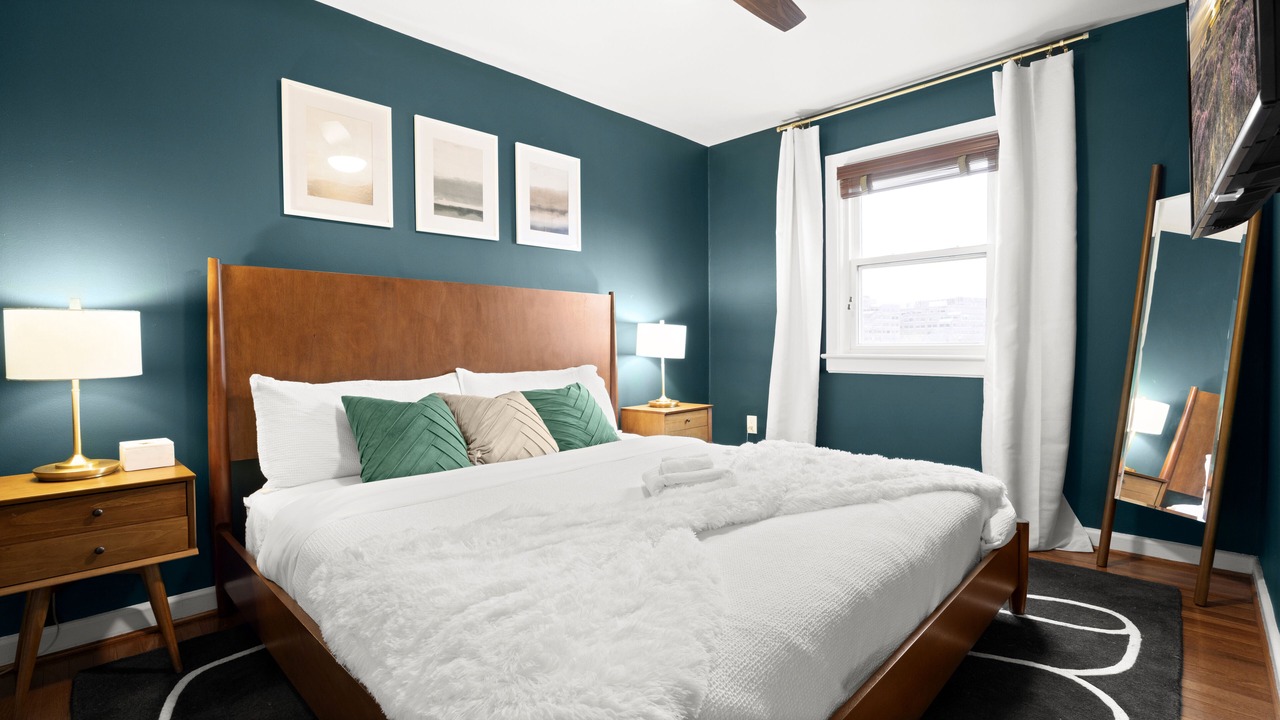 Photo of Bedroom in Del Ray