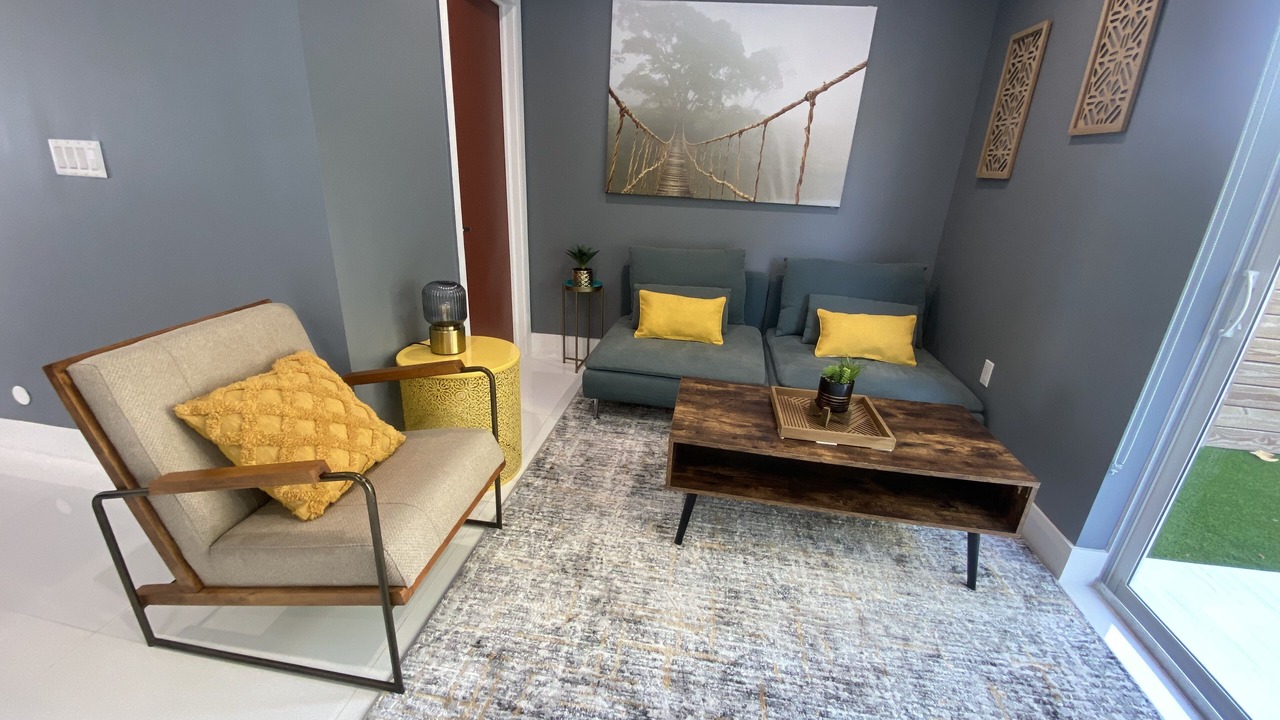 Photo of Livingroom in West Little Havana