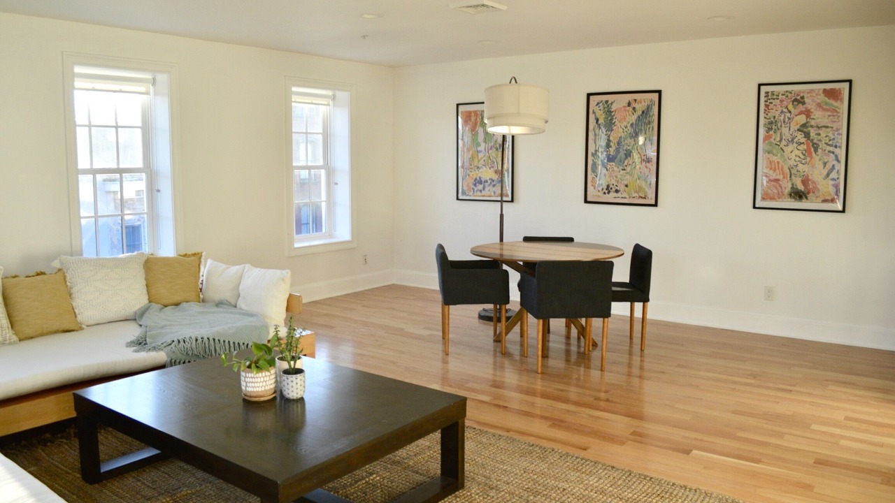 Photo of Livingroom in Hudson