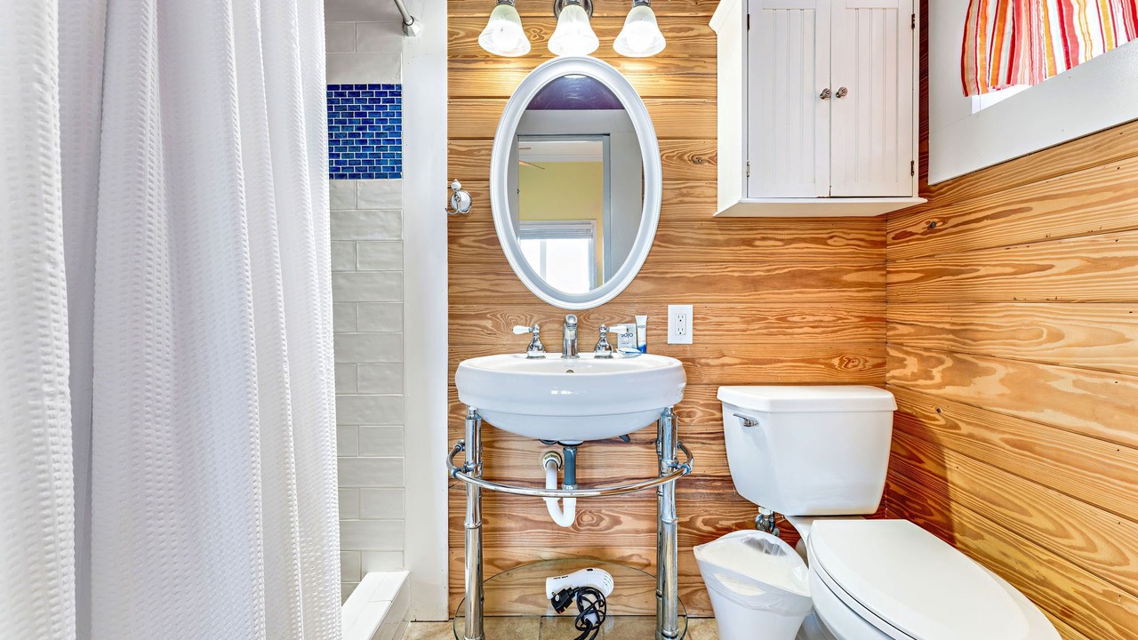 Photo of Bathroom in Treasure Beach Village