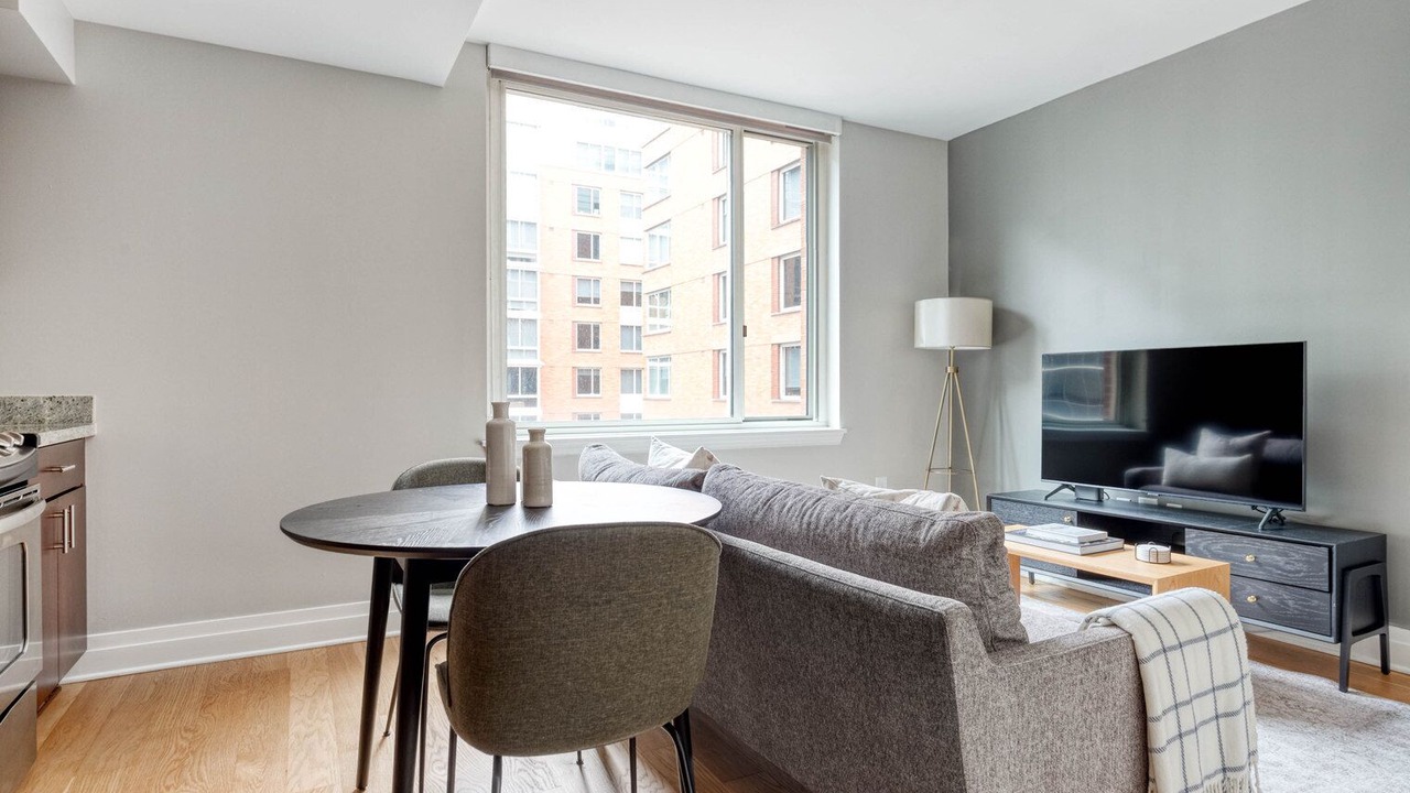 Photo of Livingroom in George Washington University