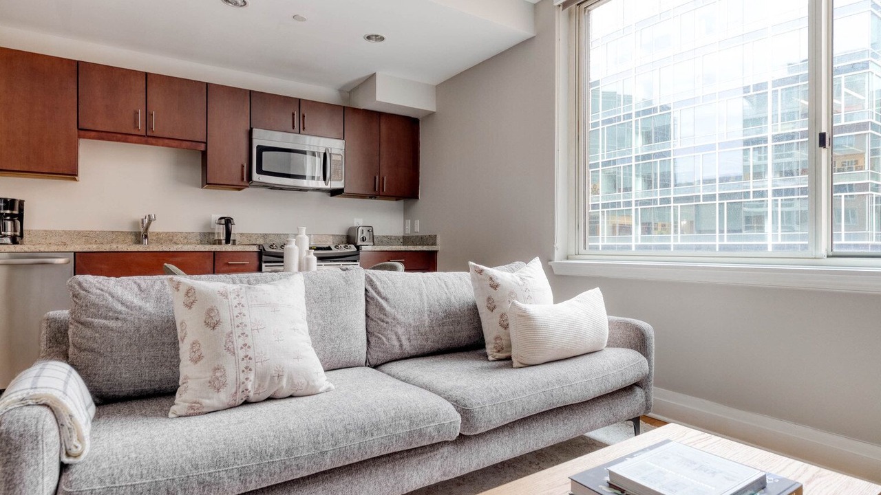 Photo of Livingroom in George Washington University