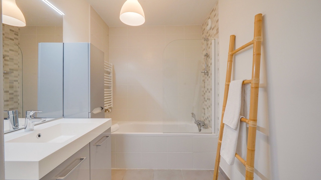 Photo of Bathroom in Bassins a Flot