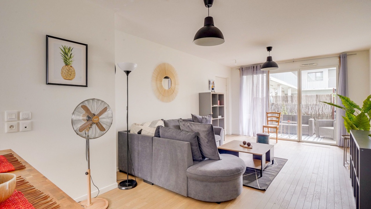 Photo of Livingroom in Bassins a Flot