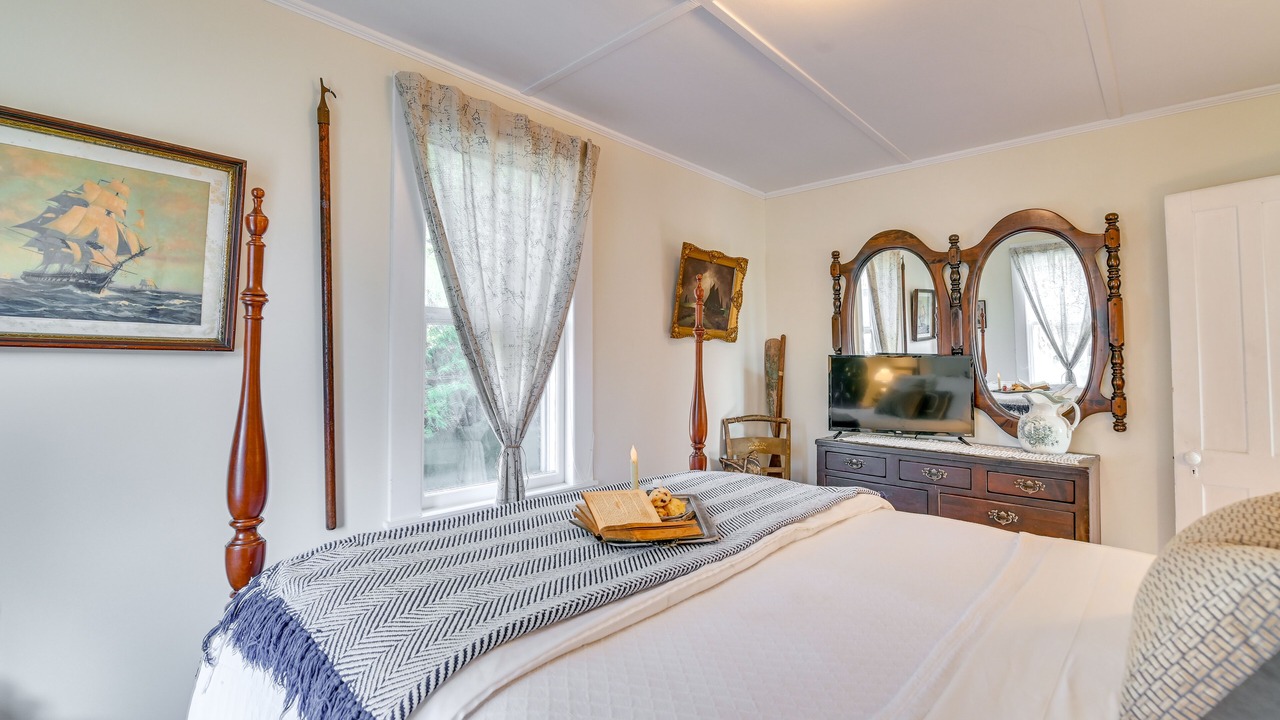 Photo of Bedroom in Warrensburg