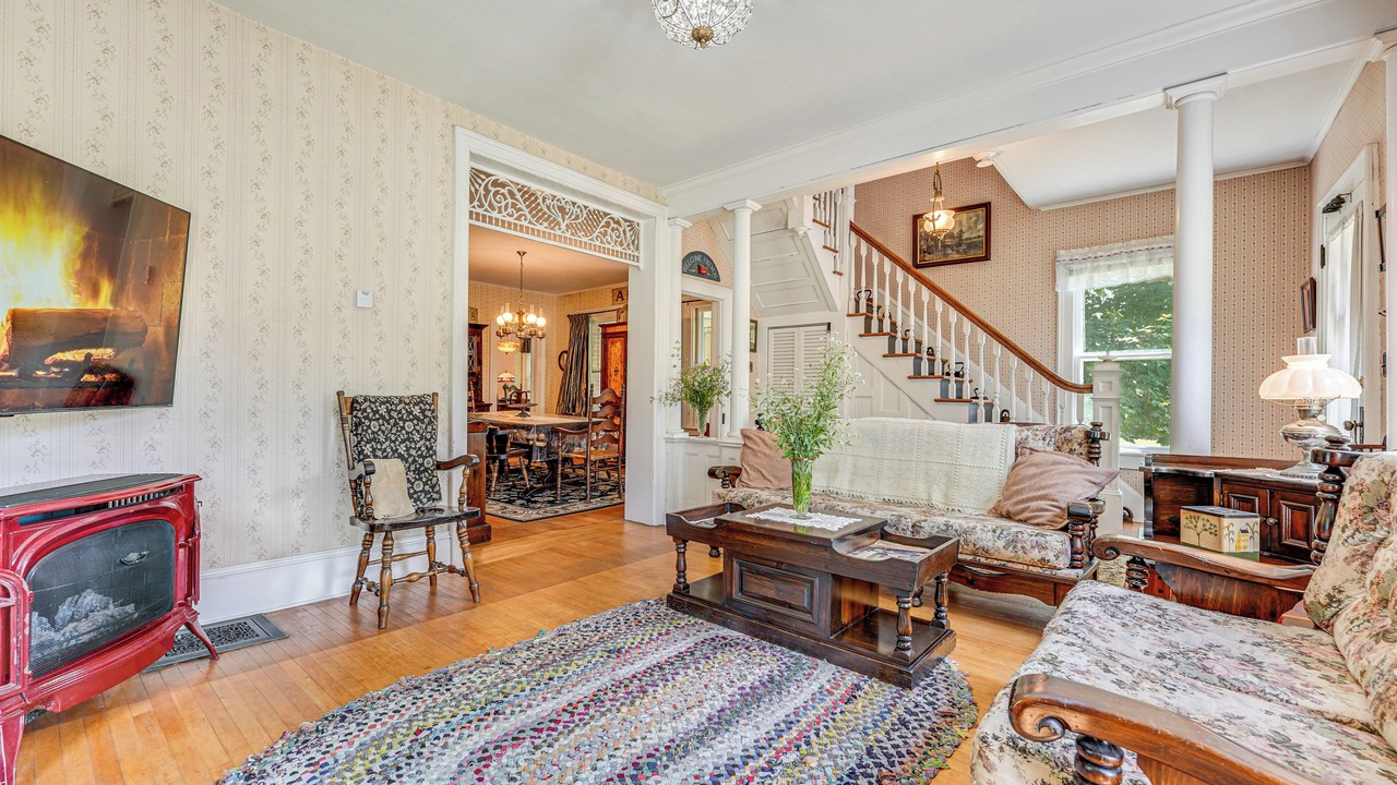 Photo of Livingroom in Warrensburg