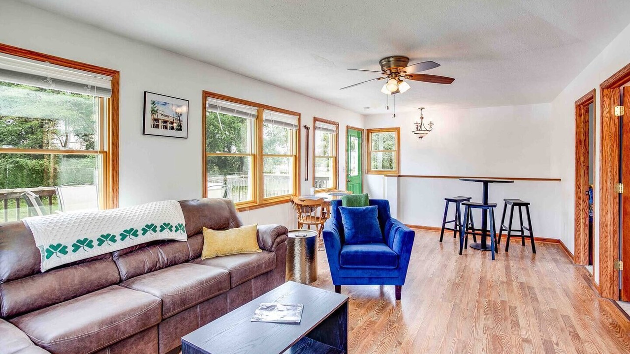 Photo of Livingroom in Notre Dame
