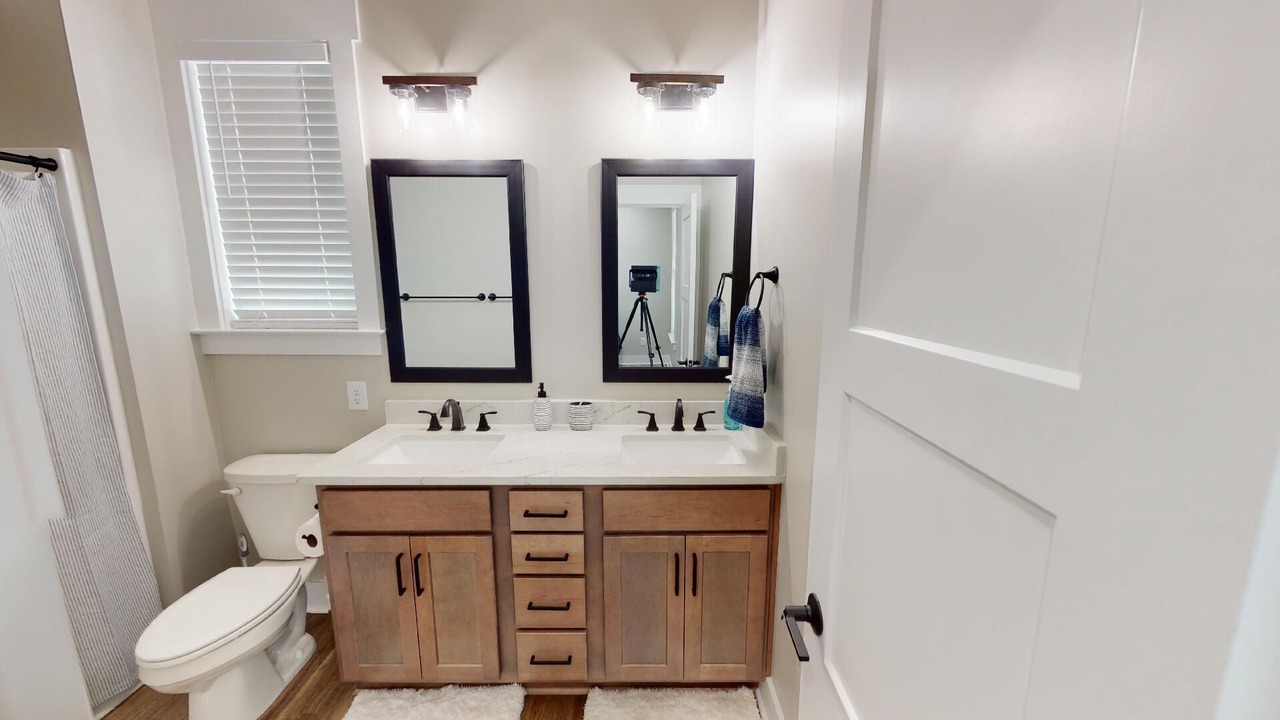 Photo of Bathroom in Manson