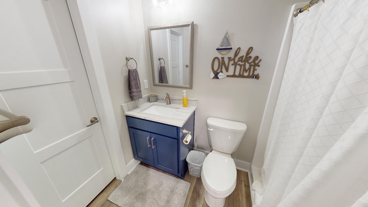 Photo of Bathroom in Manson