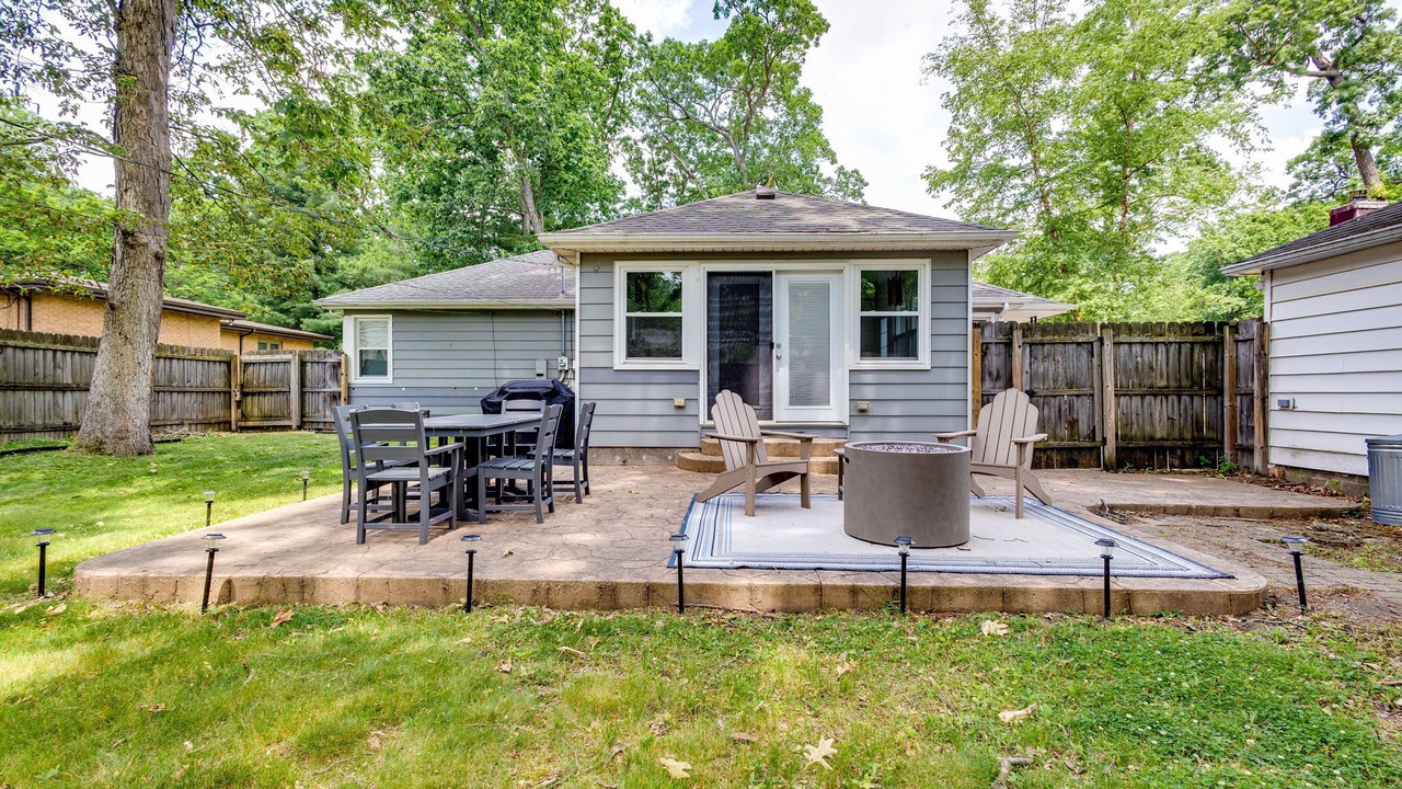Photo of Outdoor in Wooded Estates
