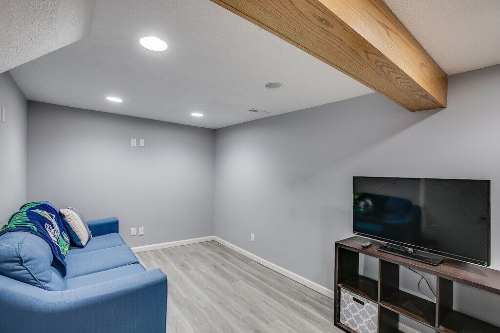 Photo of Livingroom in Wooded Estates
