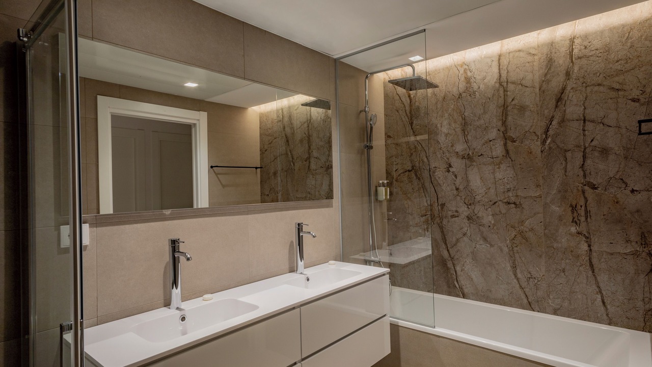 Photo of Bathroom in El Port