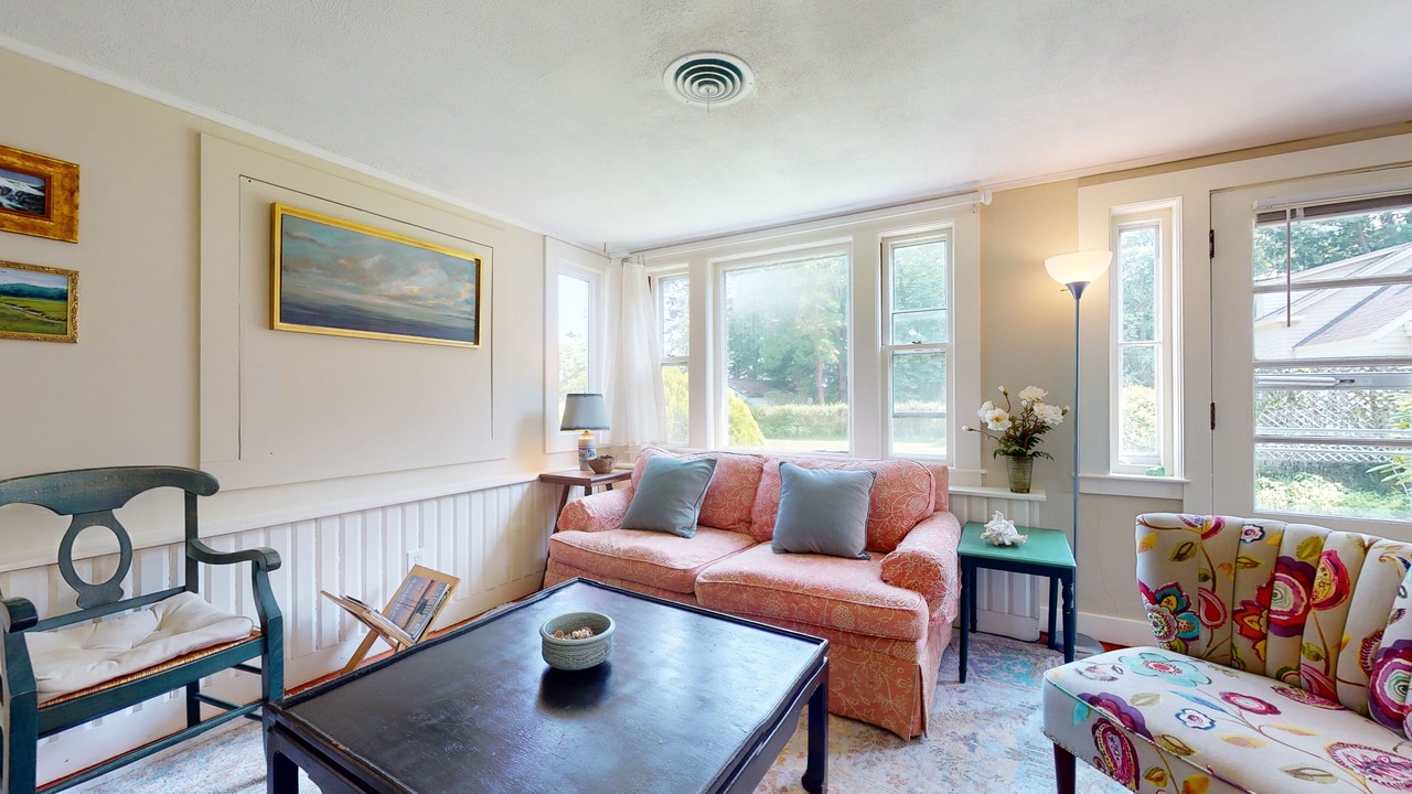 Photo of Livingroom in Manchester-by-the-Sea