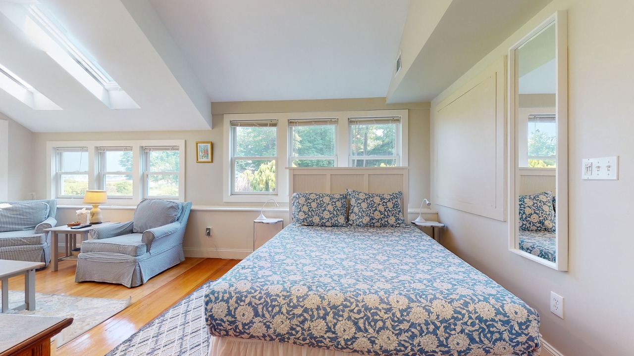 Photo of Bedroom in Manchester-by-the-Sea
