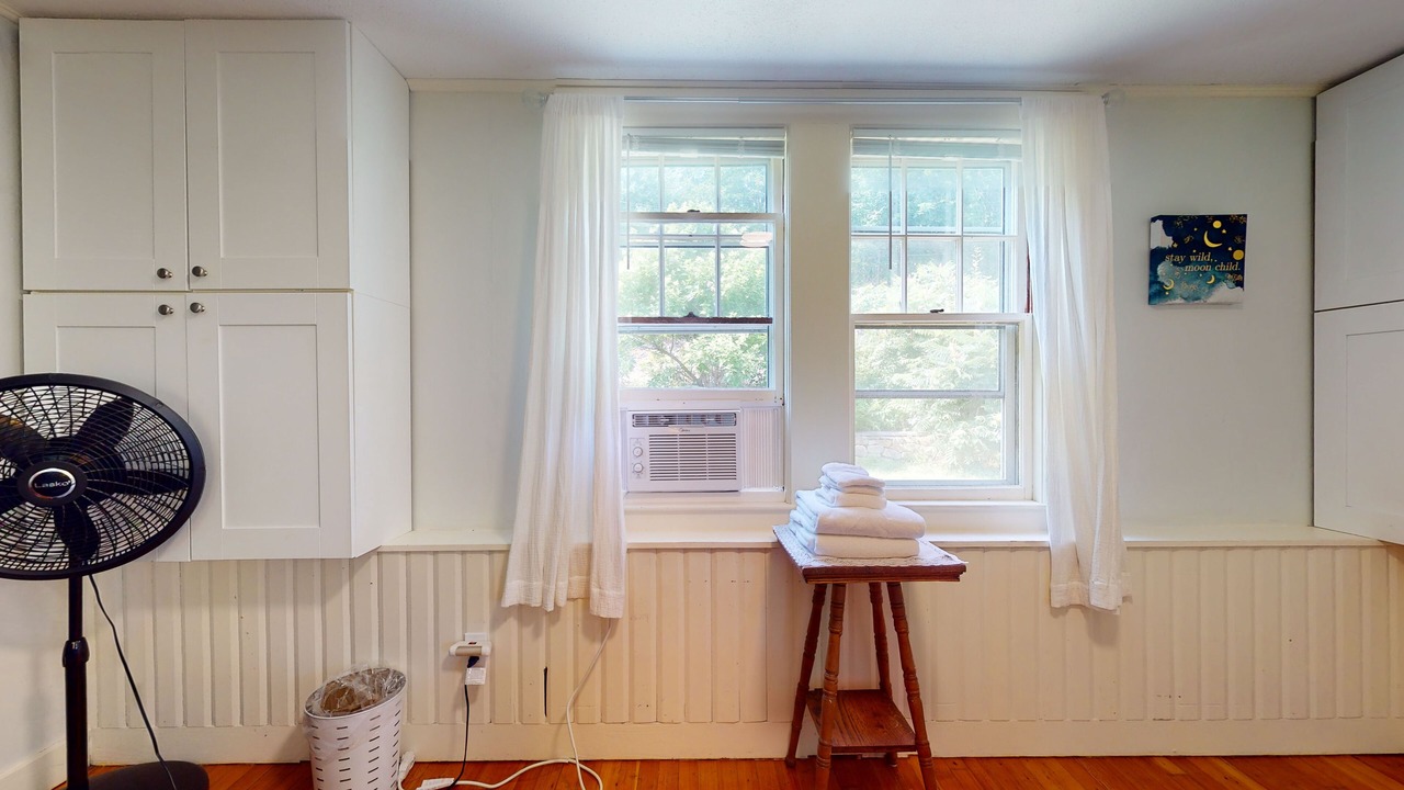 Photo of Bedroom in Manchester-by-the-Sea