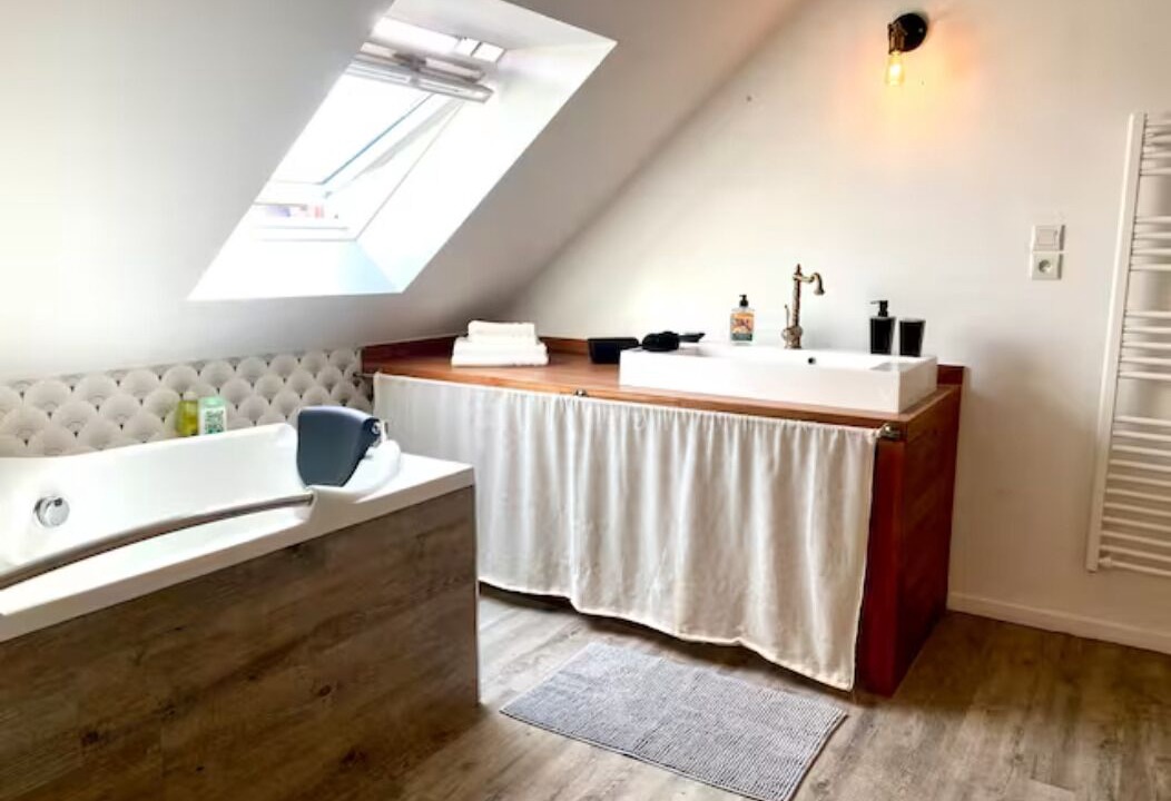 Photo of Bathroom in Saint-Carne