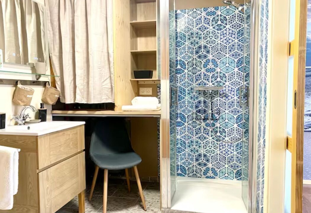 Photo of Bathroom in Saint-Carne
