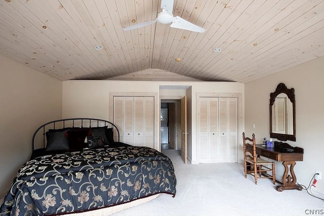 Photo of Bedroom in Town of Nelson