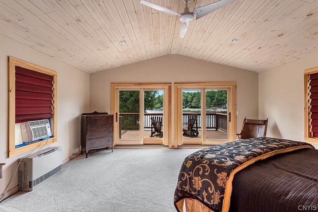 Photo of Bedroom in Town of Nelson