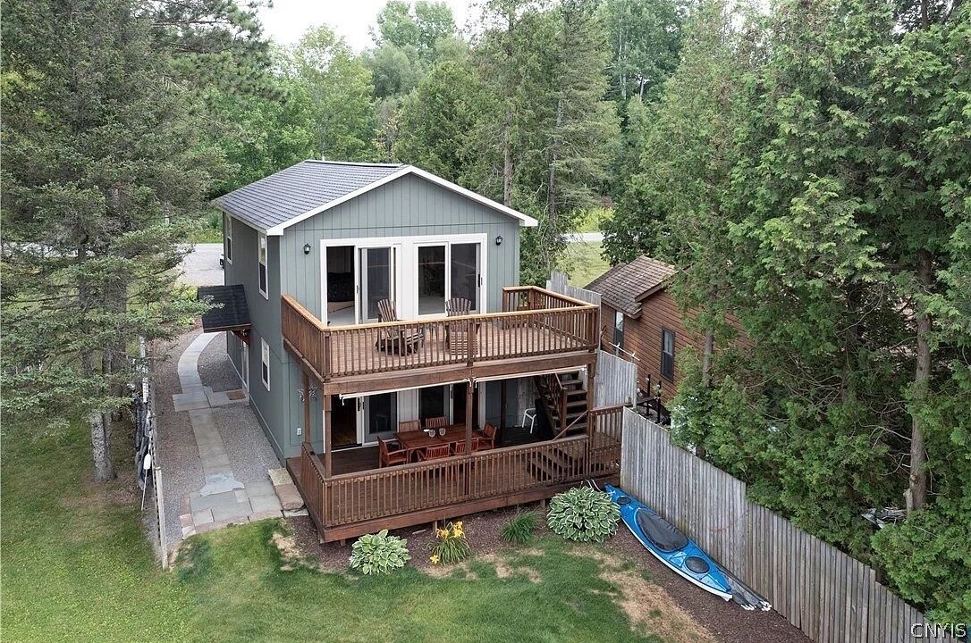 Photo of Outdoor in Town of Nelson