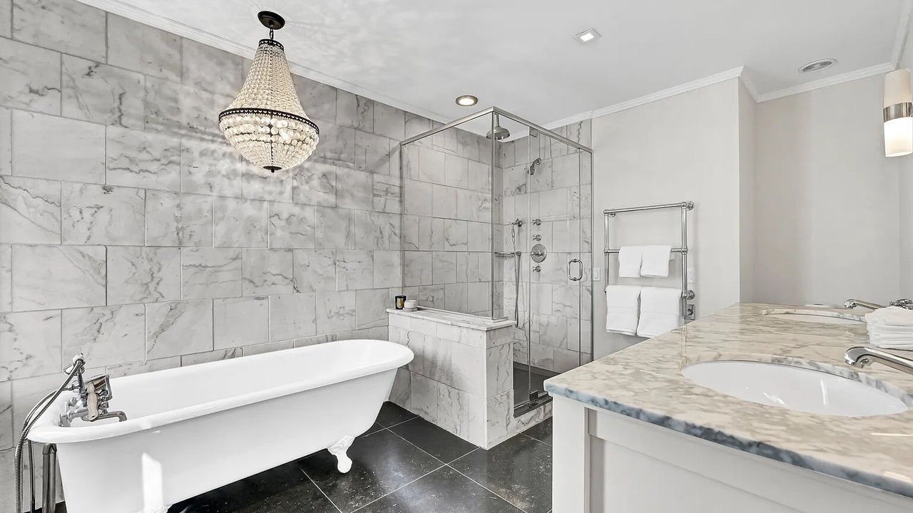 Photo of Bathroom in Clearwater Beach