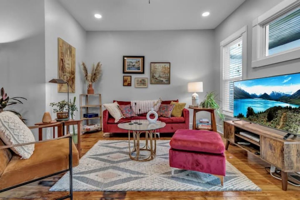 Photo of Livingroom in Black Rock