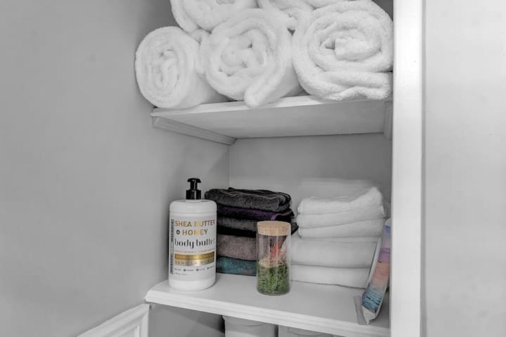 Photo of Bathroom in Black Rock