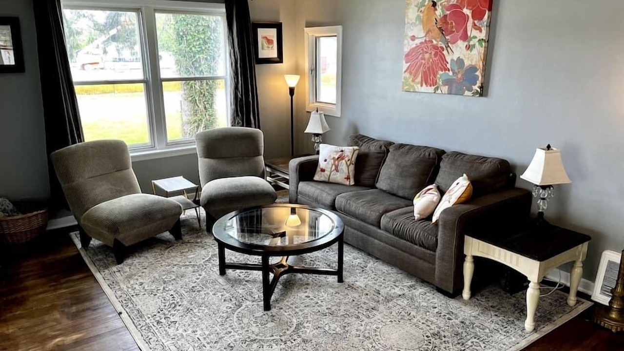 Photo of Livingroom in Wheeler