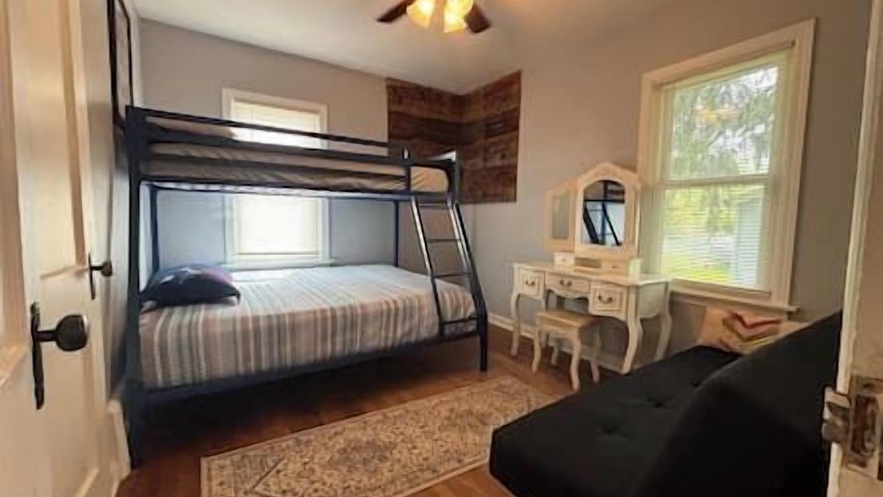 Photo of Bedroom in Wheeler