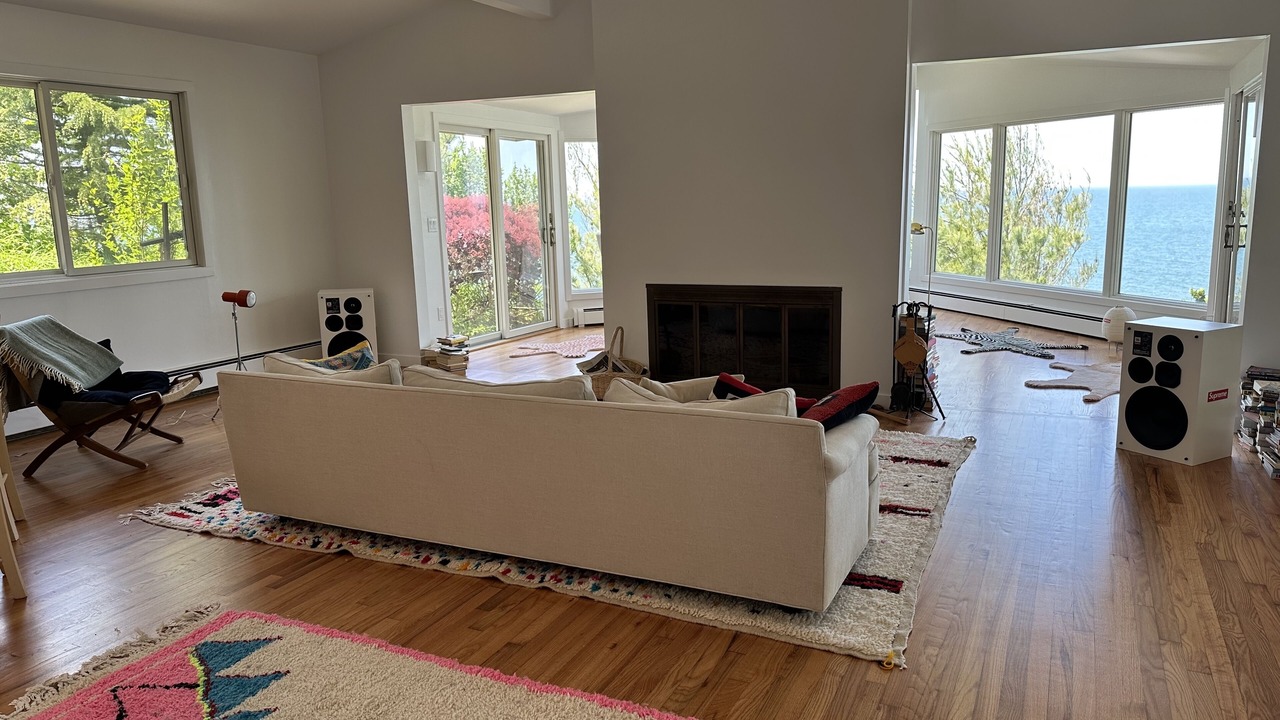 Photo of Livingroom in Baiting Hollow