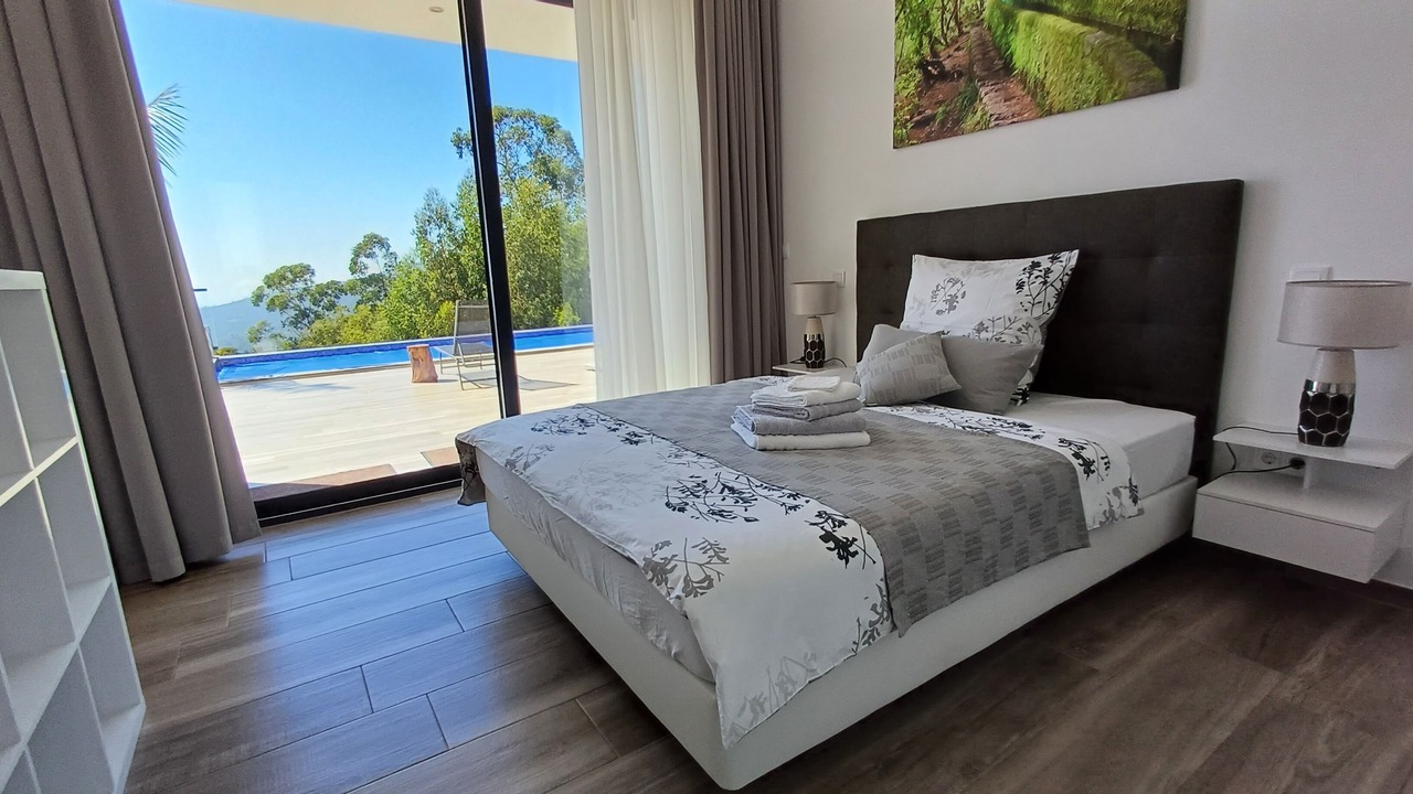Photo of Bedroom in Calheta