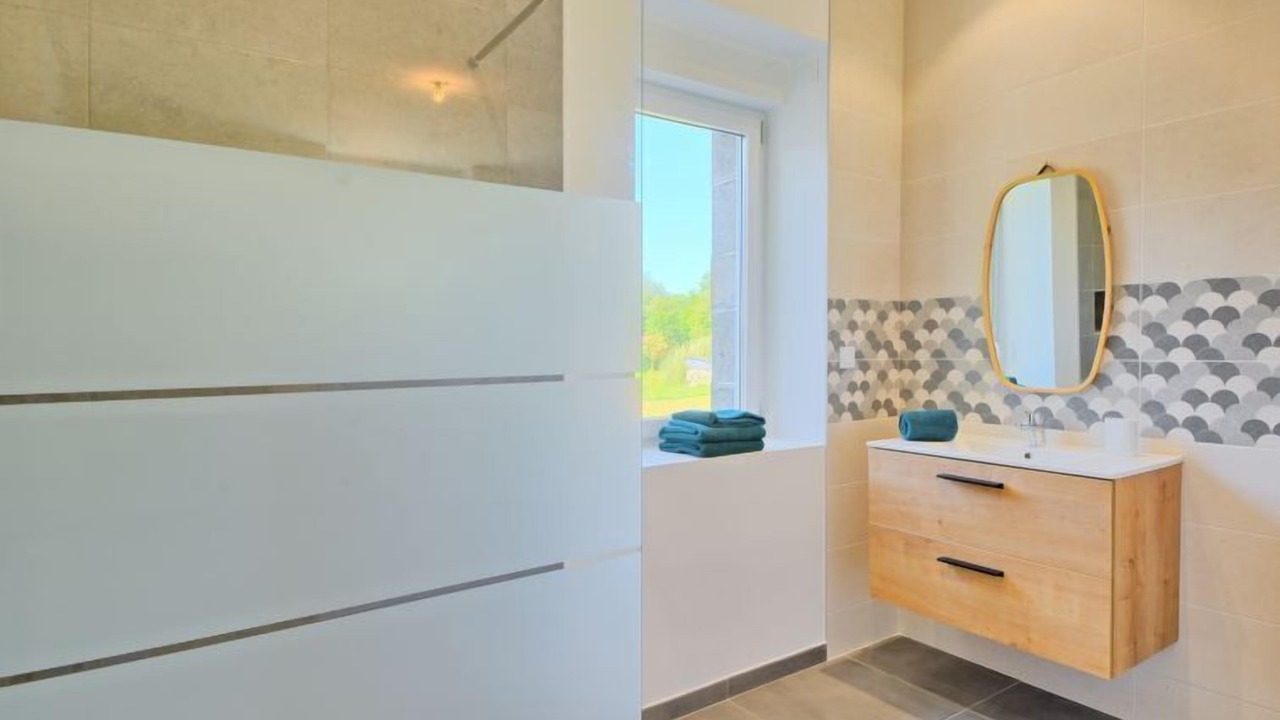 Photo of Bathroom in Hillion