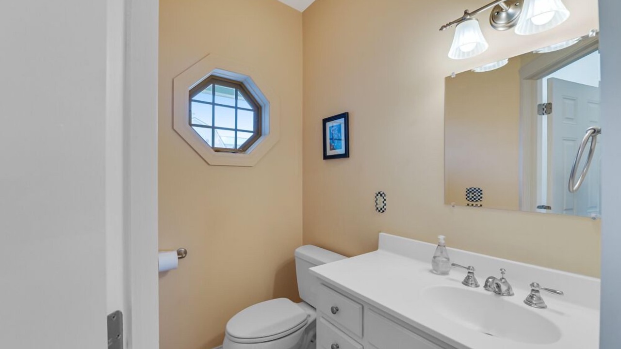 Photo of Bathroom in Town of Benton