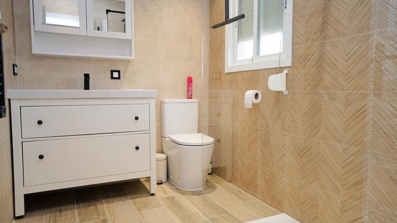 Photo of Bathroom in Empedrola